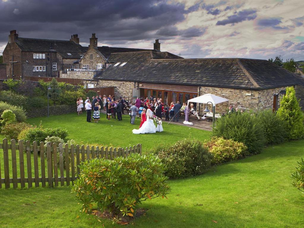 Hotel The White Hart At Lydgate Oldham Zewnętrze zdjęcie